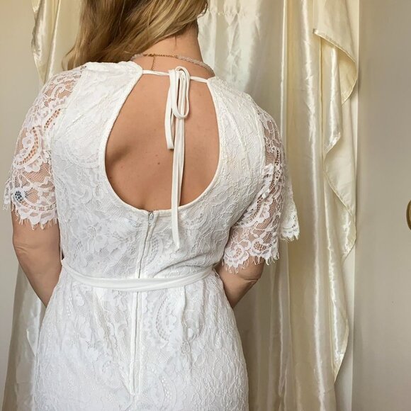 Trixxi Lace Romper - Picture 3 of 11